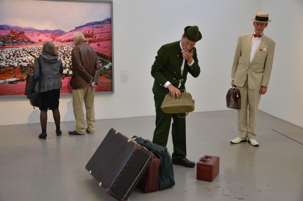 Klaus Richter / Reiner Scharlowsky - " Aufladen - Abladen" - Performance zur "Langen Nacht der Museen", Museum Weserburg Bremen, 2015